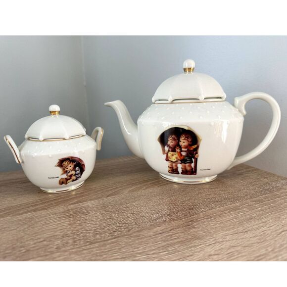 Hummel Tea Set by Danbury Mint Hostess Umbrella Collection Teapot and Sugar Bowl - Picture 1 of 12